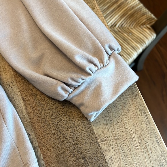 Entro Ruffle Sleeve Too - Picture 4 of 7